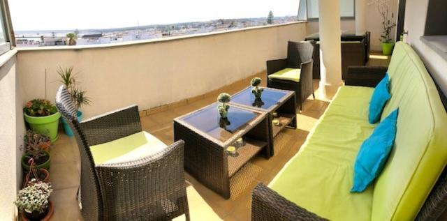 Gatu Premium Atico Parra, Parking, Piscina Comun, Terraza, Wifi , " Preferente Mayores De 25 Anos Y Familias " Ел Пуерто де Санта Мария Екстериор снимка